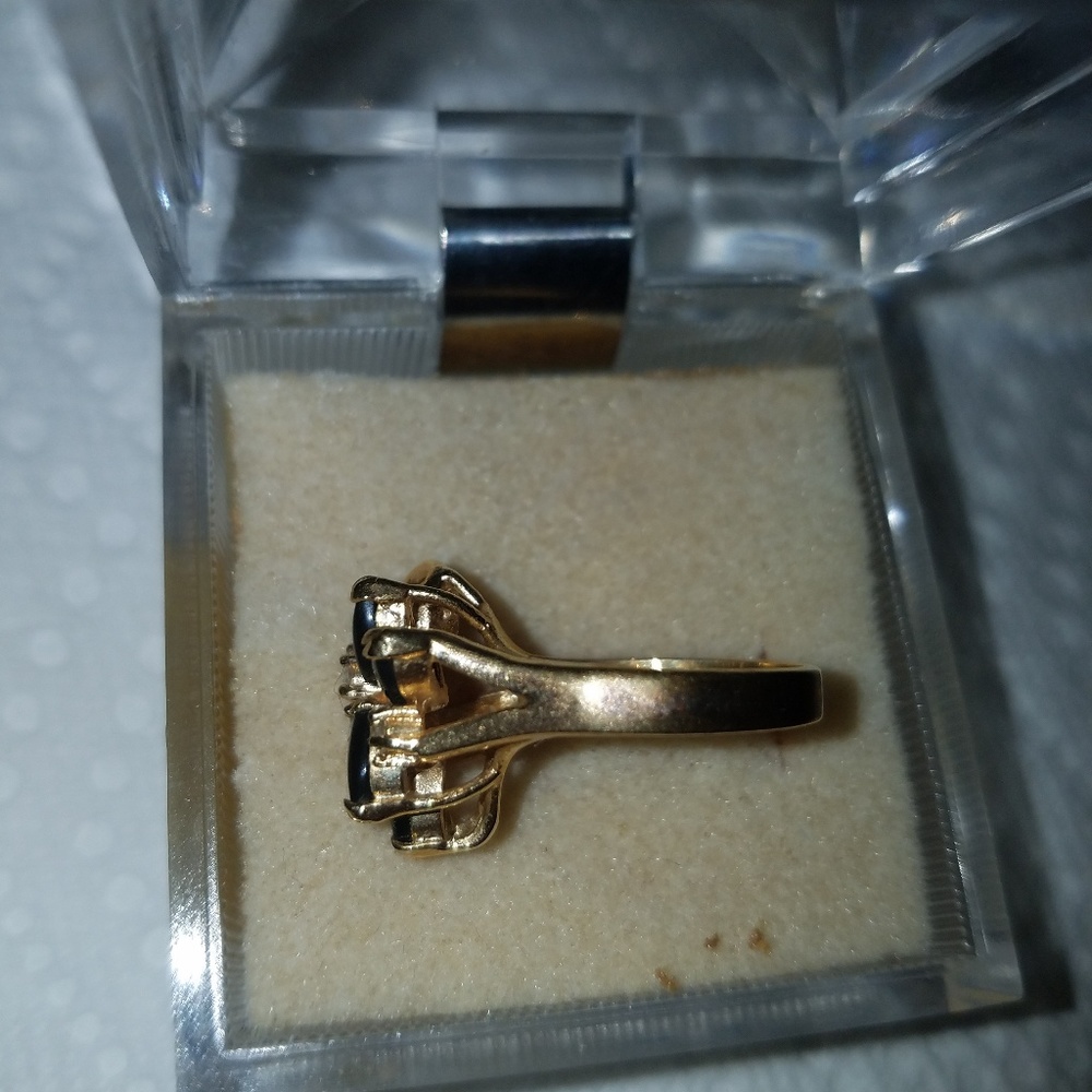 Ring - Picture 2 of 3